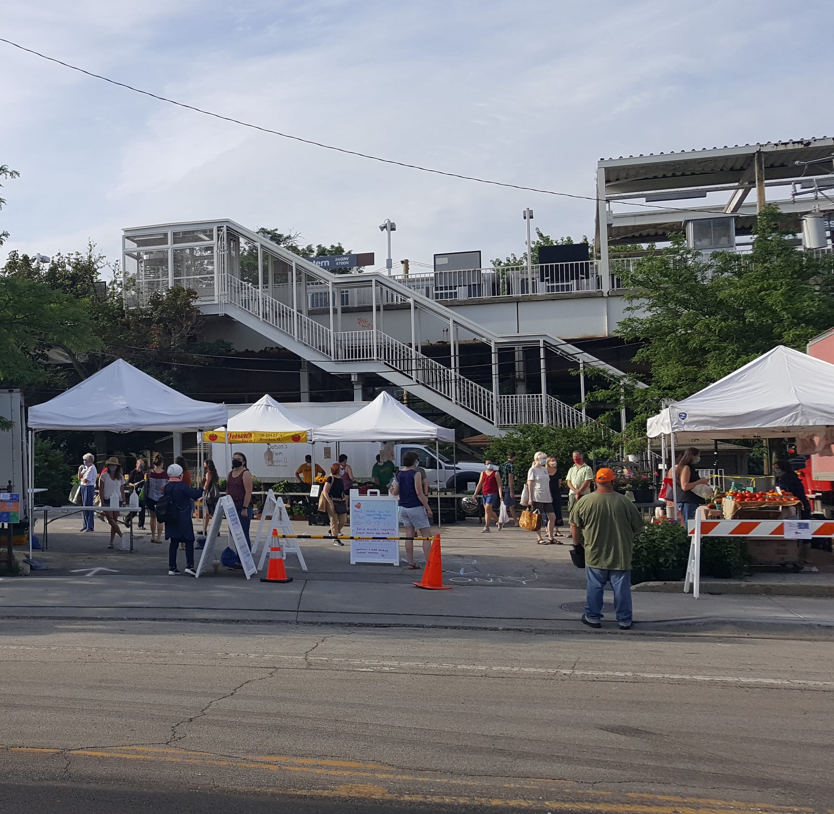 Lincoln Square Farmers Market Volunteers