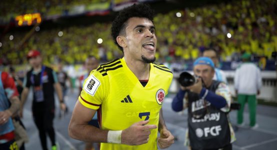 Colombia's Luis Diaz celebrates scoring his side's second goal against Brazil during a qualifying soccer match for the FIFA World Cup 2026 at Roberto Melendez stadium in Barranquilla, Colombia, Thursday, Nov. 16, 2023.