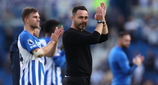 Brighton and Hove, UK. 24th Sep, 2023. Roberto De Zerbi, Manager of Brighton and Hove Albion applauds the fans after the Premier League match at the AMEX Stadium, Brighton and Hove.