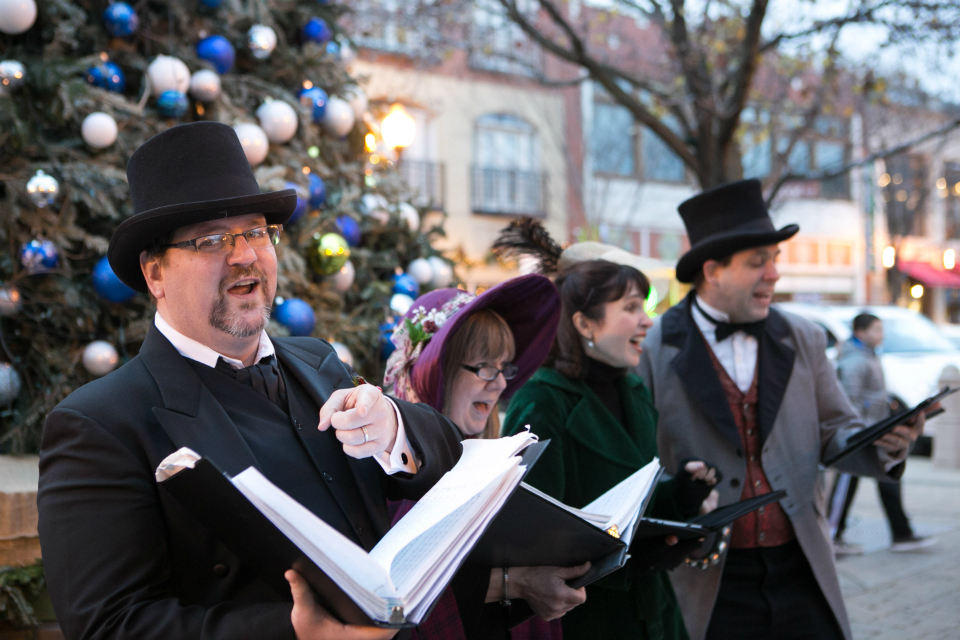 Victorian Carolers